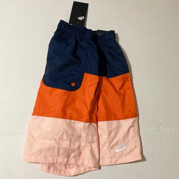 NWT Nike Woven Men's Sportswear City Edition Shorts Loose Fit Green Size Small - Picture 4 of 8